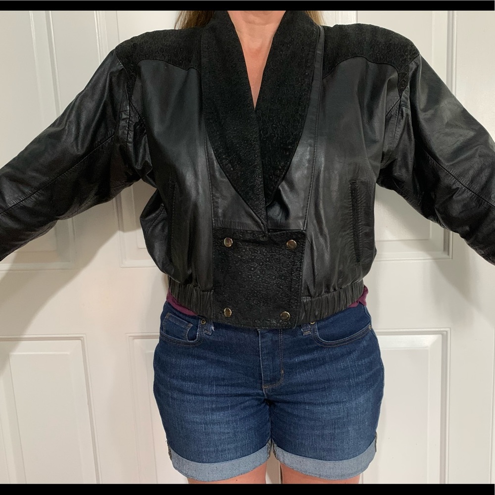 Woman’s Medium Genuine Leather waistcoat